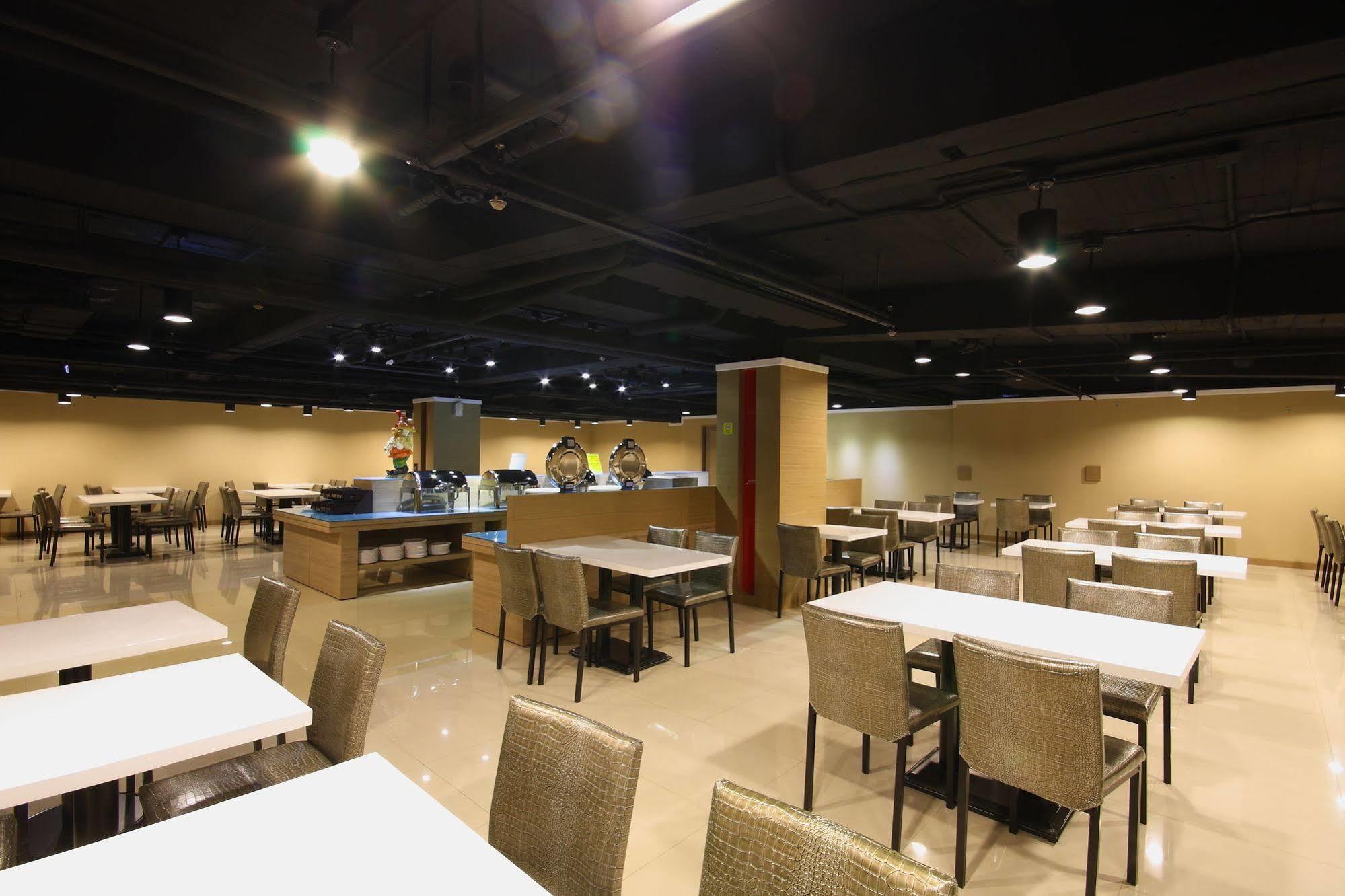 Fish Hotel Hualien Zewnętrze zdjęcie